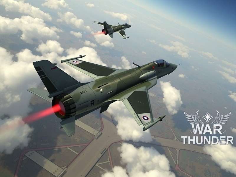 MiG-25 Foxbat in War Thunder climbing at high altitude