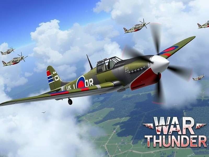 War Thunder game size comparison chart across PC, PlayStation, Xbox, and Mac
